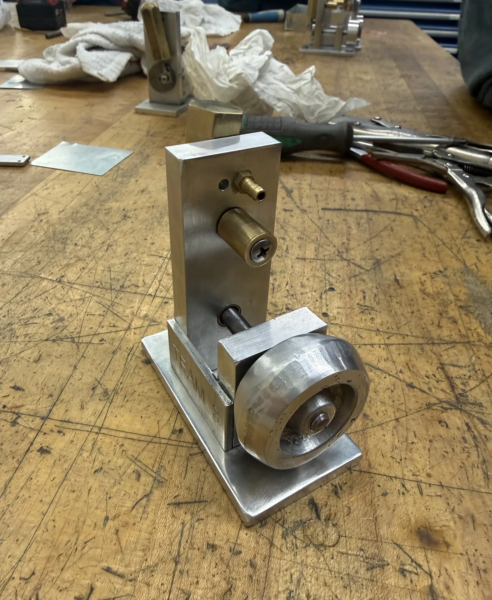 Pipsqueak engine, front view of finished assembly